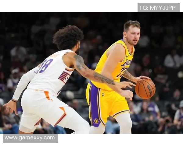 今天湖人对阵太阳精彩直播全程回顾与赛后分析尽在这里 今天湖人对阵太阳精彩直播全程回顾与赛后分析尽在这里