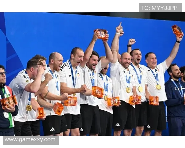 德国与意大利的激烈对决刘嘉远深度解析比赛精彩瞬间