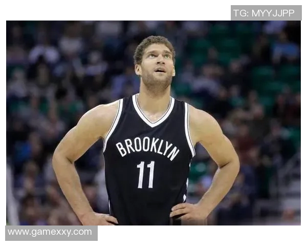 布鲁克洛佩斯在NBA的崛起与影响力分析