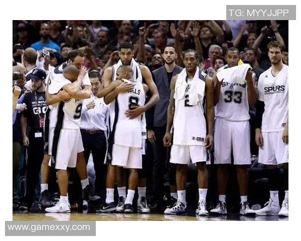 热火与马刺总决赛激战正酣谁能夺得最终冠军荣耀