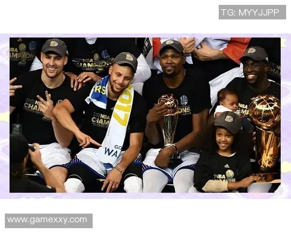 2017年NBA季后赛火箭与勇士的巅峰对决与精彩瞬间回顾 2017年NBA季后赛火箭与勇士的巅峰对决与精彩瞬间回顾