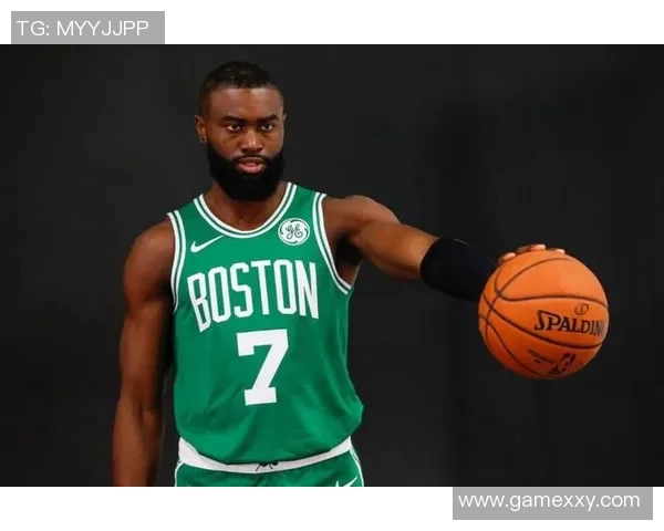 杰伦布朗：从新星到领袖的成长之路与未来展望