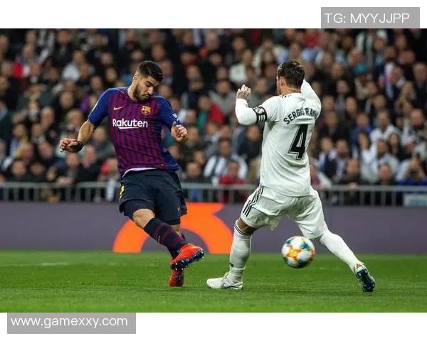 尤文图斯与巴萨激战成焦点双方进球精彩瞬间回顾与分析