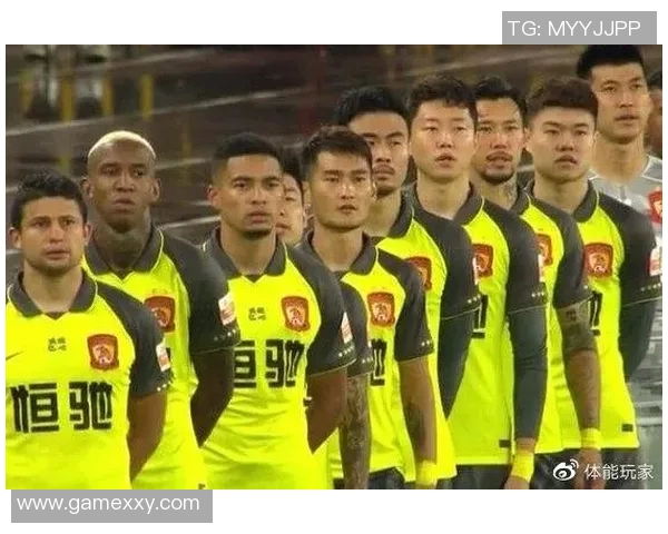 恒大与重庆精彩对决回放分析及比赛亮点总结