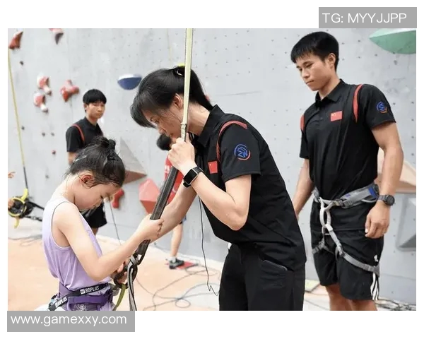 攀岩之巅：深入探讨北京攀岩队员的个人技能与成长之路