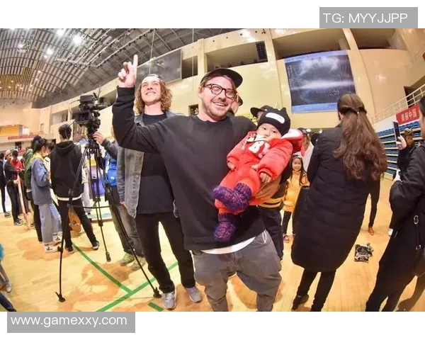 武汉飞盘队勇攀高峰的极限运动联赛奋斗历程与精彩瞬间回顾